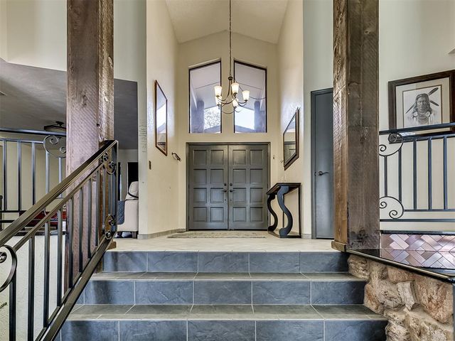 1909 N Mistletoe Lane, Edmond, OK 73034