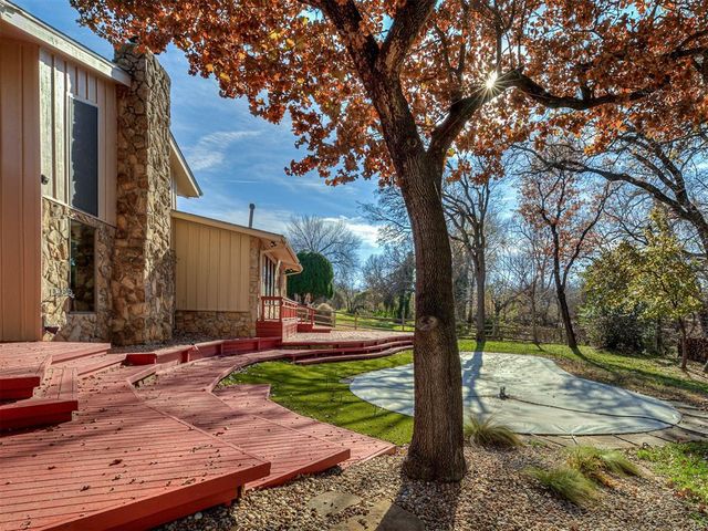 1909 N Mistletoe Lane, Edmond, OK 73034