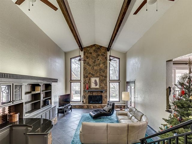 1909 N Mistletoe Lane, Edmond, OK 73034