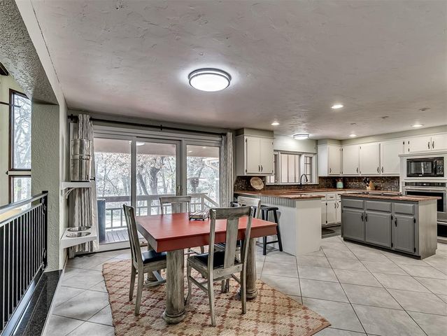 1909 N Mistletoe Lane, Edmond, OK 73034