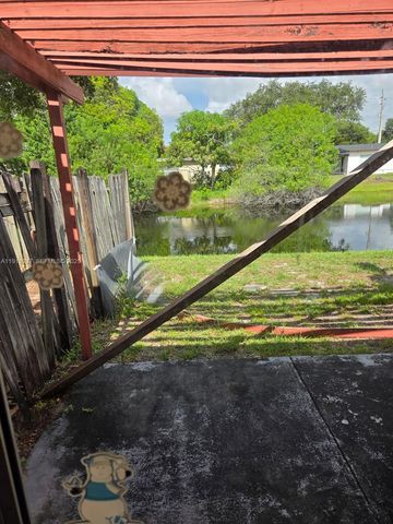 1524 NW 56th Avenue 7, Lauderhill, FL 33313
