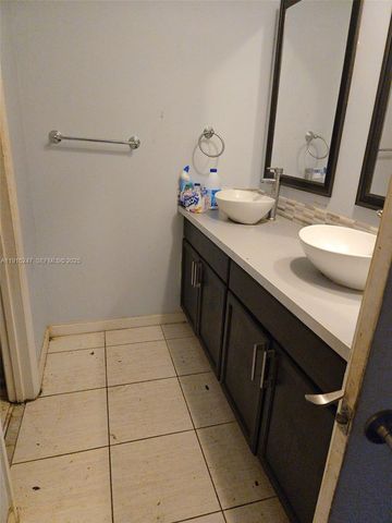1524 NW 56th Avenue 7, Lauderhill, FL 33313