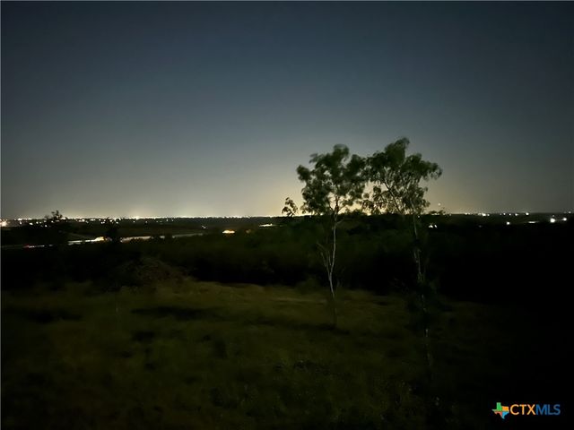 13004 FM 3353, Kingsbury, TX 78638