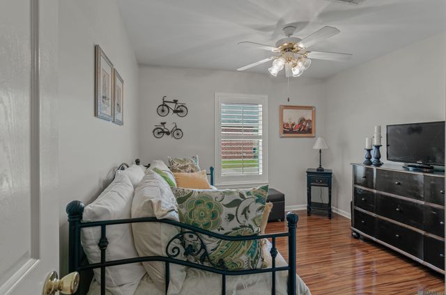 1745 E Nelson St, Gonzales, LA 70737