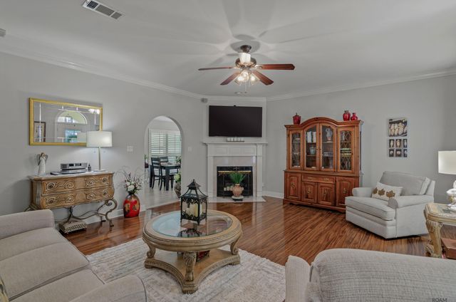 1745 E Nelson St, Gonzales, LA 70737