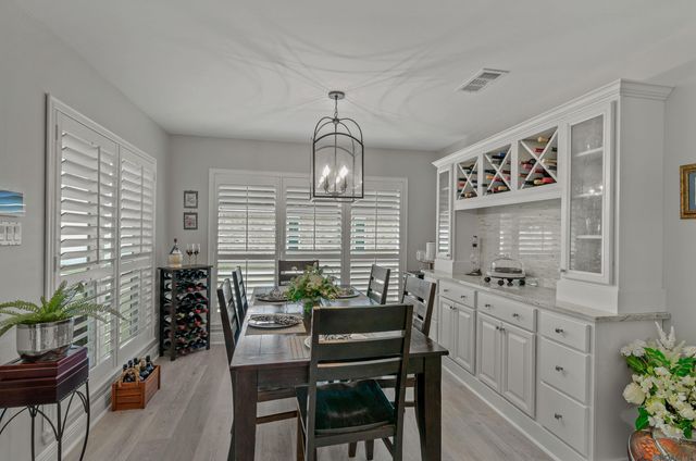 1745 E Nelson St, Gonzales, LA 70737