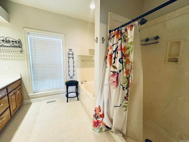 287 Country Charm, Mountain View, AR 72560