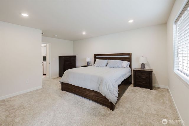 2092 NE Norseman Way, Poulsbo, WA 98370