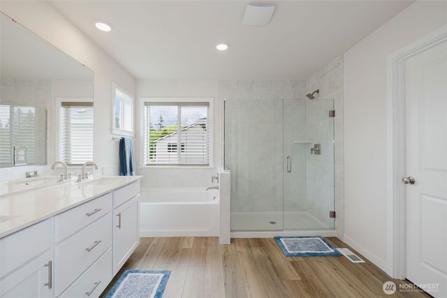 2092 NE Norseman Way, Poulsbo, WA 98370