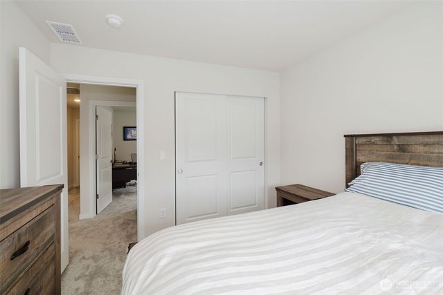 2092 NE Norseman Way, Poulsbo, WA 98370