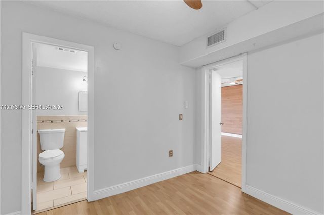 5055 NW 7th St 504, Miami, FL 33126