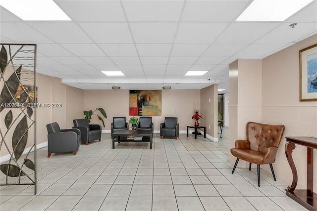 5055 NW 7th St 504, Miami, FL 33126