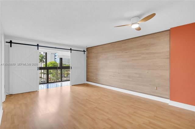 5055 NW 7th St 504, Miami, FL 33126