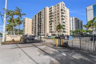 5055 NW 7th St 504, Miami, FL 33126
