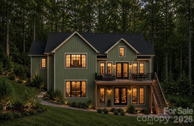 17 Sunny Morning Court, Hendersonville, NC 28792