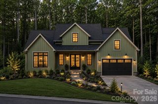 17 Sunny Morning Court, Hendersonville, NC 28792