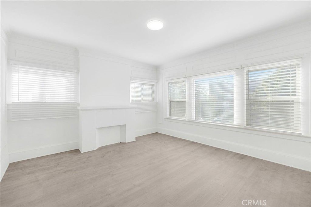 548 N Kenmore, Los Angeles, CA 90004 — photo 3
