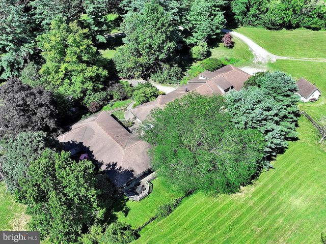 375 MOUNT ZION RD, Dillsburg, PA 17019