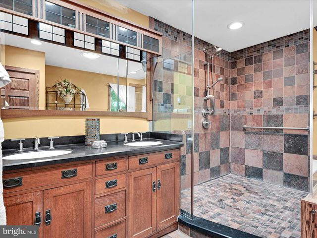 375 MOUNT ZION RD, Dillsburg, PA 17019