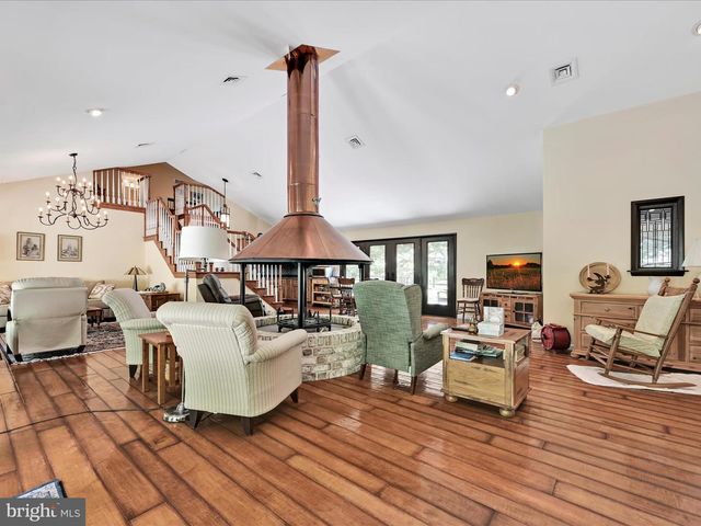 375 MOUNT ZION RD, Dillsburg, PA 17019