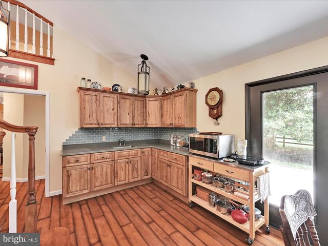 375 MOUNT ZION RD, Dillsburg, PA 17019