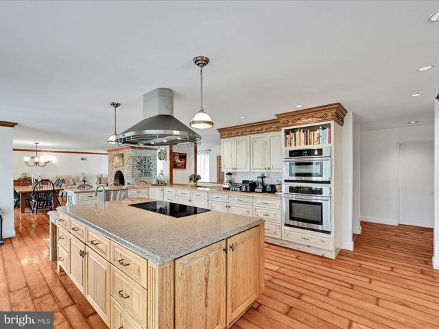 375 MOUNT ZION RD, Dillsburg, PA 17019