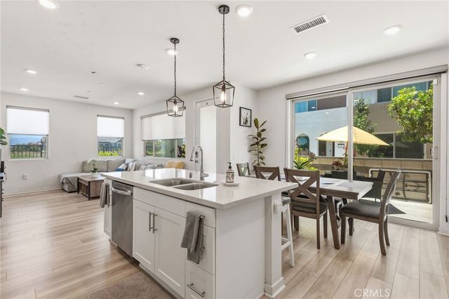 3560 E Peckham Paseo 1, Ontario, CA 91761