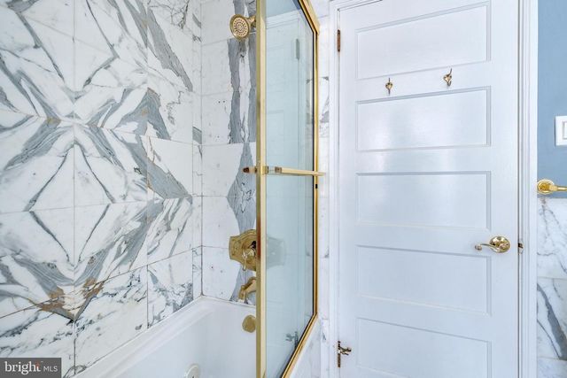 1058 HUNTINGDON PIKE, Huntingdon Valley, PA 19006