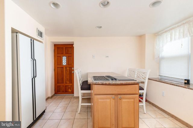 1058 HUNTINGDON PIKE, Huntingdon Valley, PA 19006