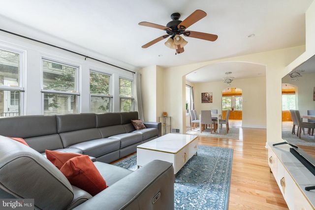 1058 HUNTINGDON PIKE, Huntingdon Valley, PA 19006