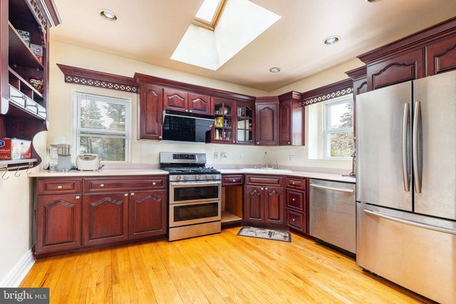 1058 HUNTINGDON PIKE, Huntingdon Valley, PA 19006