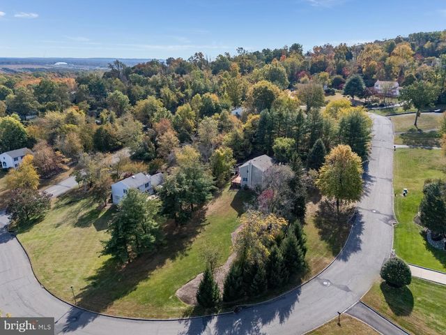 202 DAVAL RD, Hillsborough, NJ 08844