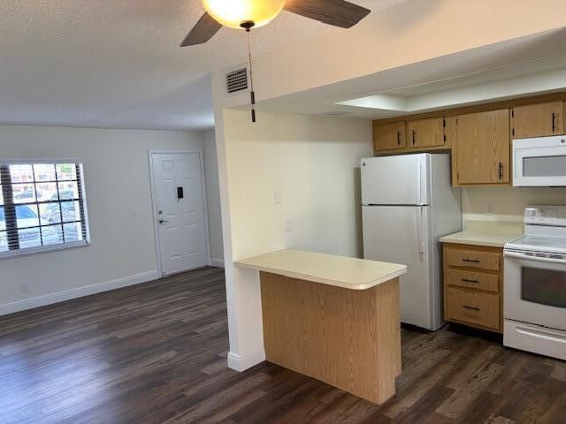 4245 Oak Terrace Drive, Greenacres, FL 33463