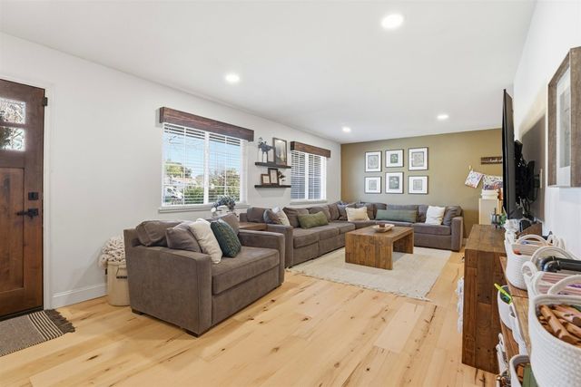 563 563 Cinnabar Drive, Livermore, CA 94550