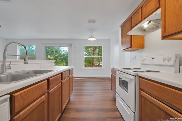 6706 Dragon Fire, San Antonio, TX 78242