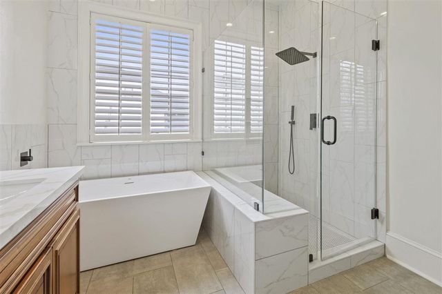 4329 Edgewater Drive, Lake Charles, LA 70605