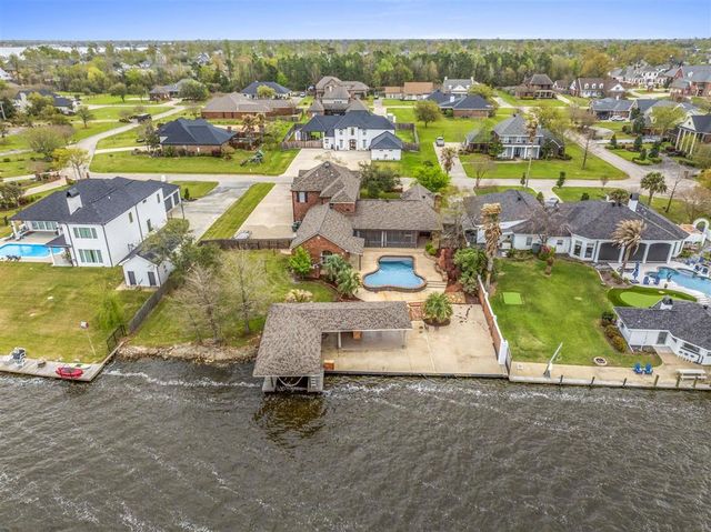 4329 Edgewater Drive, Lake Charles, LA 70605