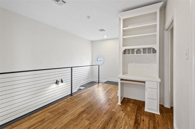 4329 Edgewater Drive, Lake Charles, LA 70605