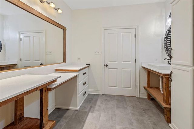 4329 Edgewater Drive, Lake Charles, LA 70605