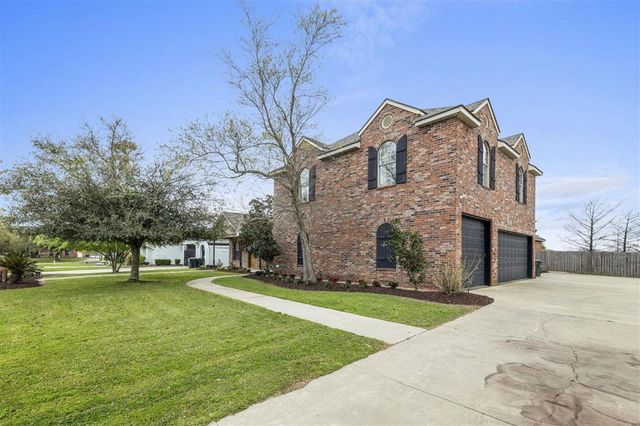 4329 Edgewater Drive, Lake Charles, LA 70605