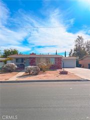 1634 Sweetbrier, Palmdale, CA 93550