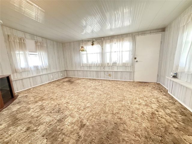 39423 9TH AVENUE, Zephyrhills, FL 33542