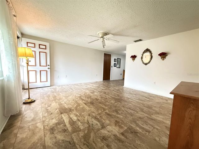 39423 9TH AVENUE, Zephyrhills, FL 33542