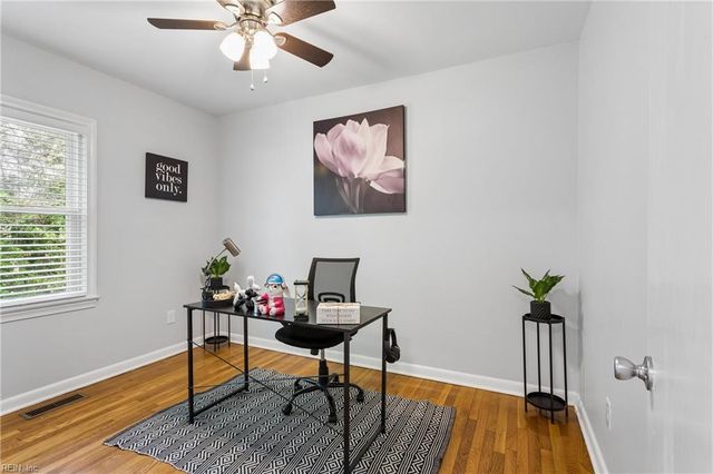 21 Harwood AVE, Hampton, VA 23664