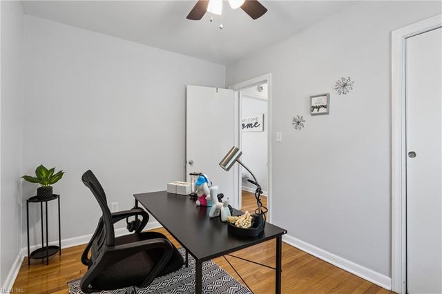 21 Harwood AVE, Hampton, VA 23664