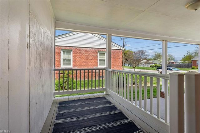 21 Harwood AVE, Hampton, VA 23664