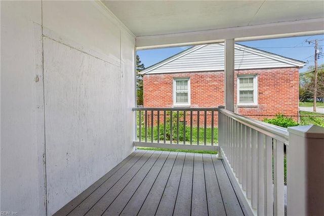 21 Harwood AVE, Hampton, VA 23664