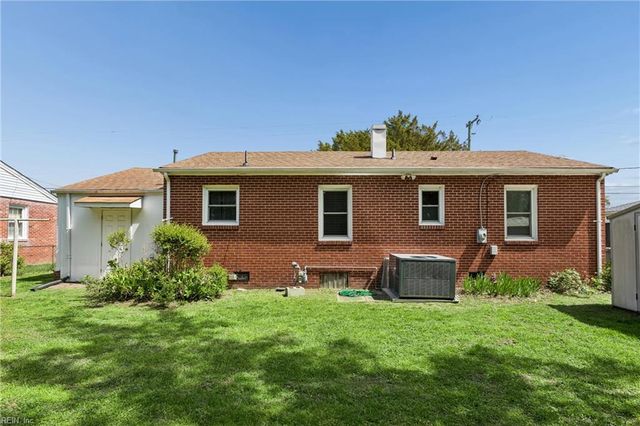 21 Harwood AVE, Hampton, VA 23664
