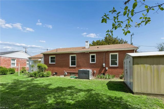 21 Harwood AVE, Hampton, VA 23664