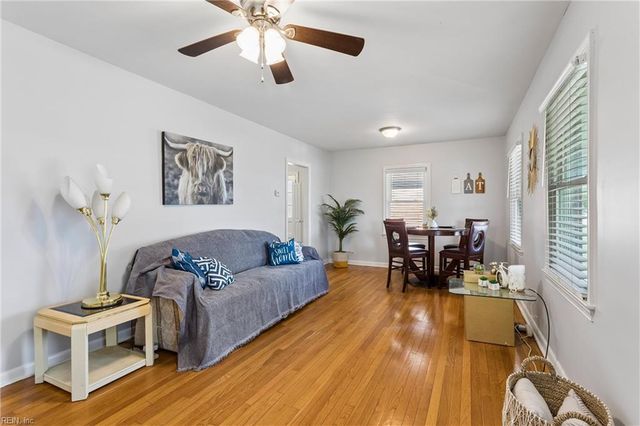 21 Harwood AVE, Hampton, VA 23664